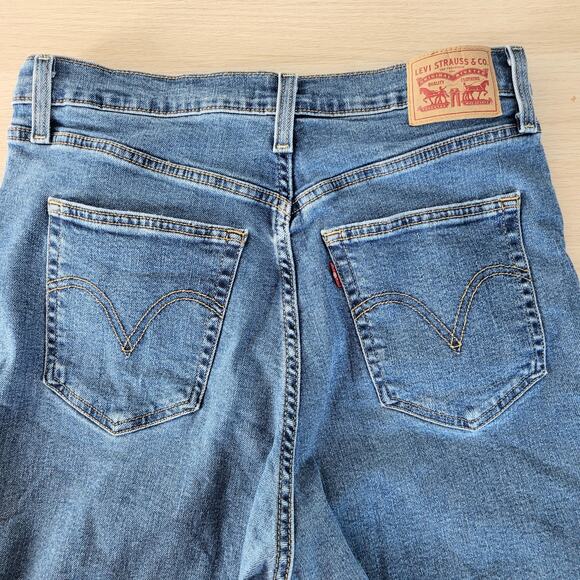 Levi's Ribcage Ankle Straight Leg Jeans Button Fly Medium Wash High Rise 32 - Picture 5 of 9